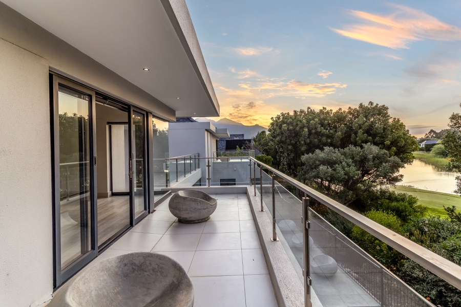 4 Bedroom Property for Sale in Pearl Valley at Val de Vie Western Cape